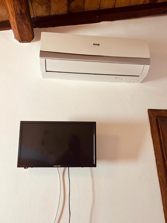 Albergo Dal Fata Gambassi Terme Exteriör bild